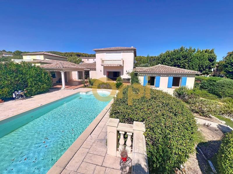 Villa - 192 m² - 6 pièces