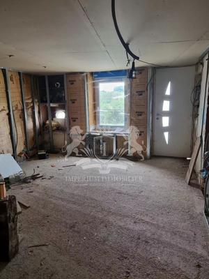 Maison - 220 m² - 7 pièces