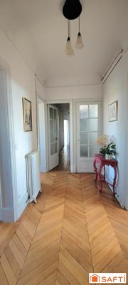 Appartement - 125 m² - 4 pièces