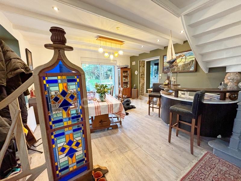 Local commercial - 113 m² - 5 pièces