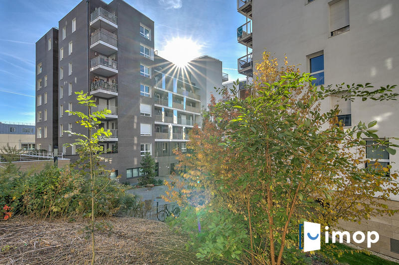 Appartement - 75 m² - 3 pièces