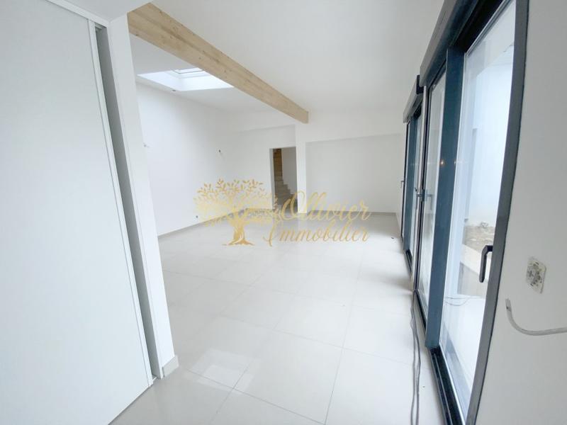 Pavillon - 104 m² - 4 pièces