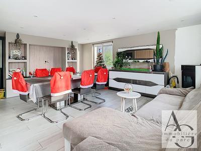 Maison traditionnelle - 86 m² - 5 pièces