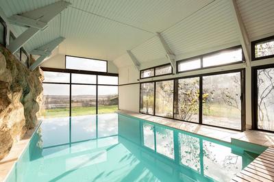 Maison - 258 m² - 7 pièces