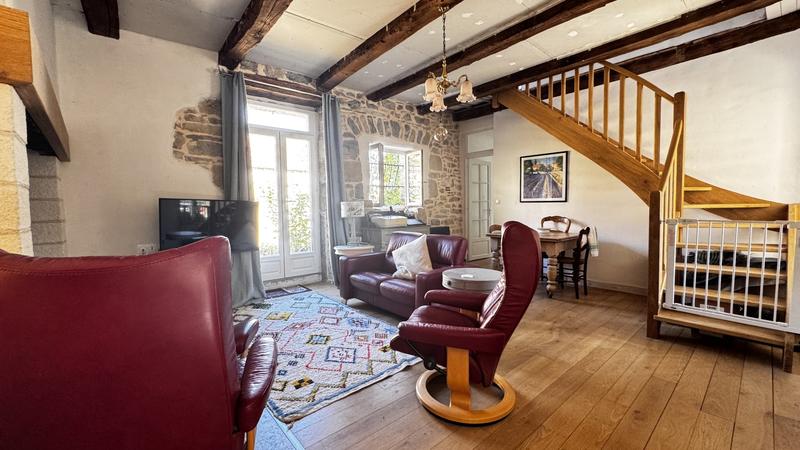 Maison - 150 m² - 6 pièces