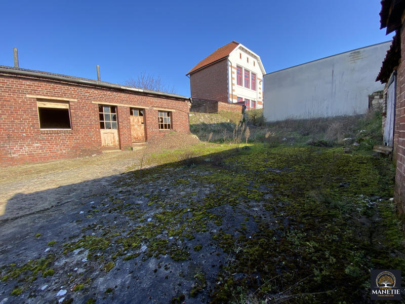Maison ancienne - 225 m² - 3 pièces