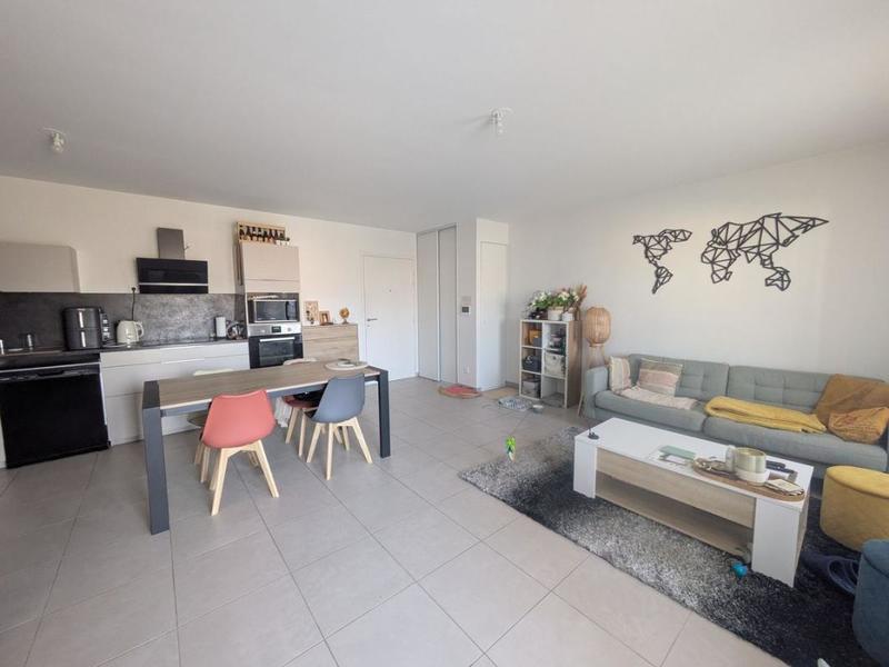 Appartement - 67 m² - 2 pièces