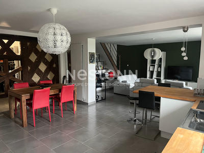 Maison - 105 m² - 4 pièces