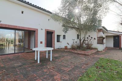 Maison - 335 m² - 10 pièces