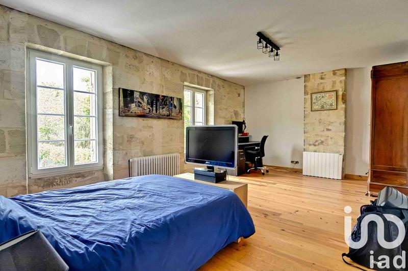 Maison - 357 m² - 11 pièces