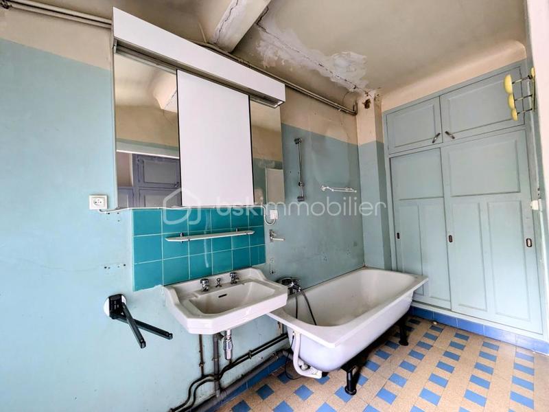 Maison de village - 182 m² - 8 pièces