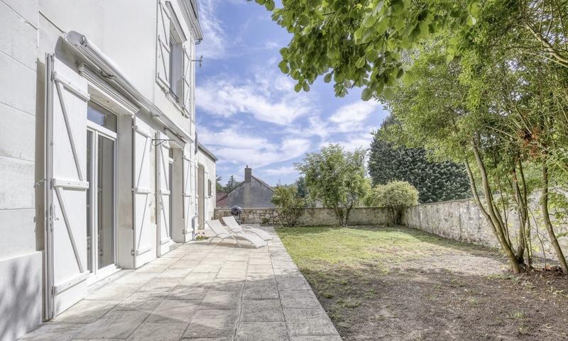 Maison - 231 m² - 7 pièces