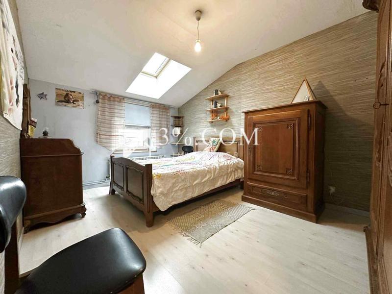 Maison - 190 m² - 8 pièces