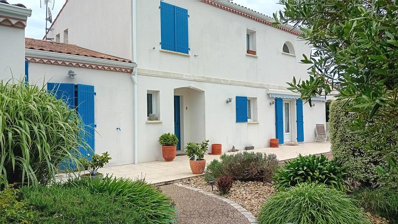 Villa - 206 m² - 11 pièces