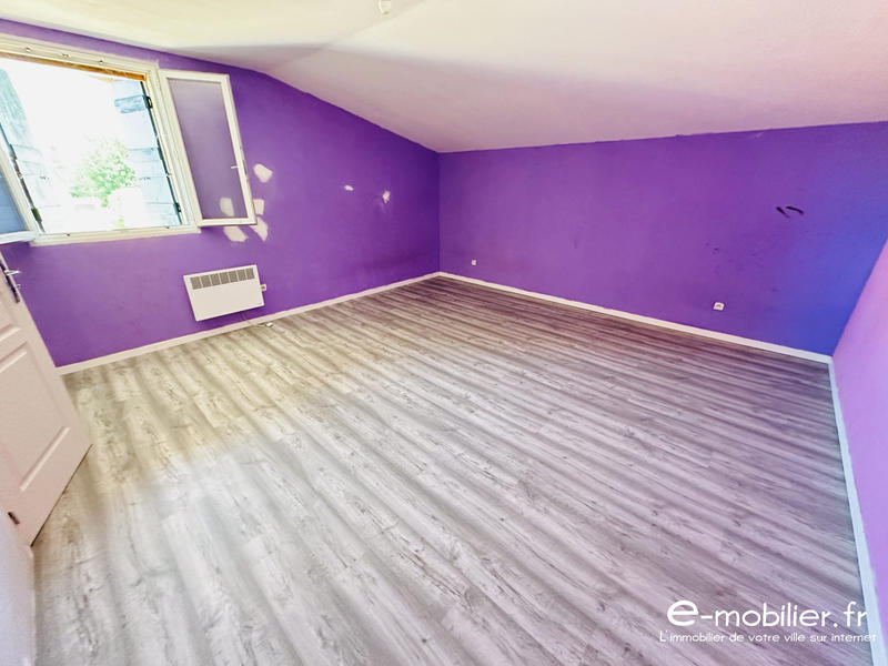 Maison - 261 m² - 9 pièces