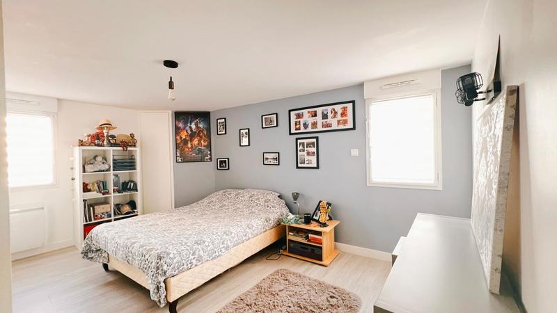 Duplex - 232 m² - 9 pièces