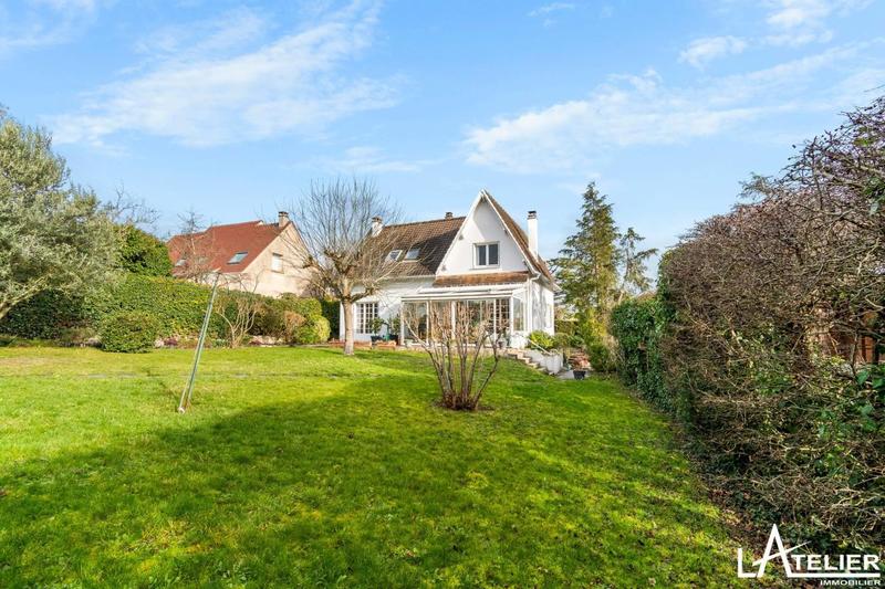 Maison - 130 m² - 6 pièces