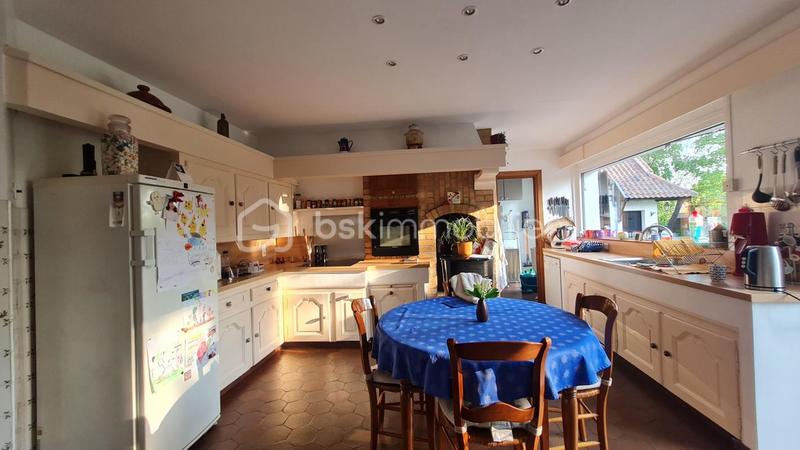 Demeure - 290 m² - 12 pièces