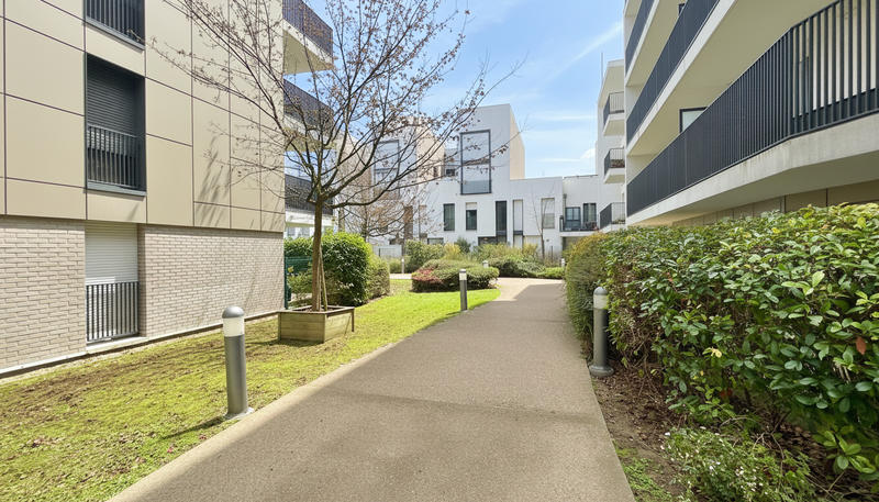 Appartement - 84 m² - 4 pièces