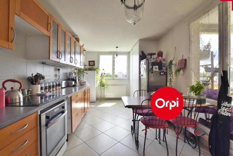 Appartement - 92 m² - 4 pièces