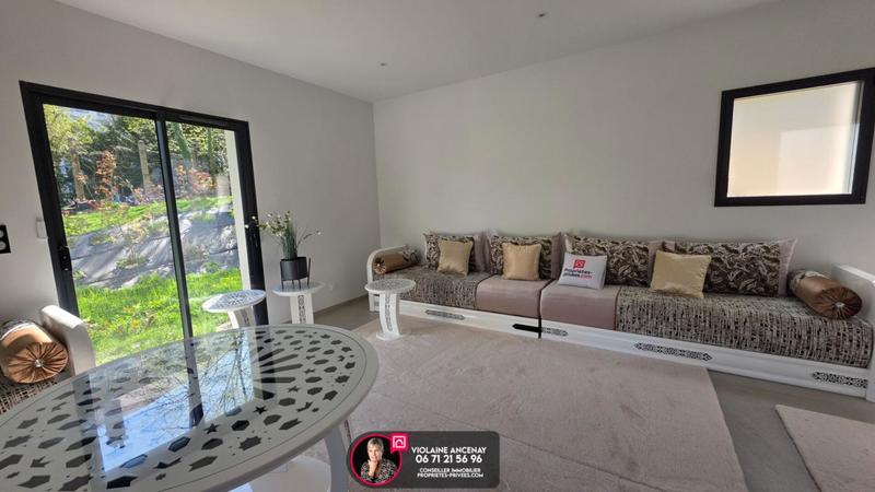 Maison - 364 m² - 9 pièces