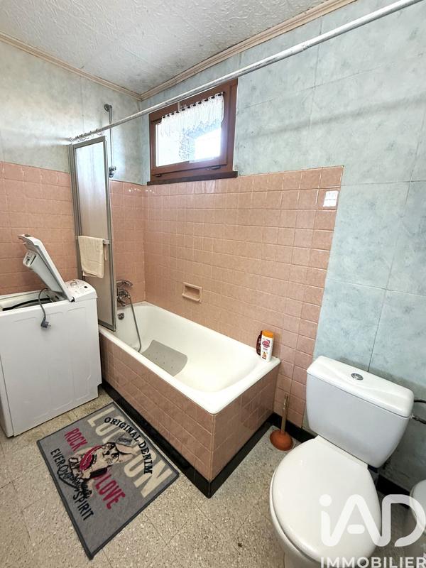 Maison - 90 m² - 5 pièces