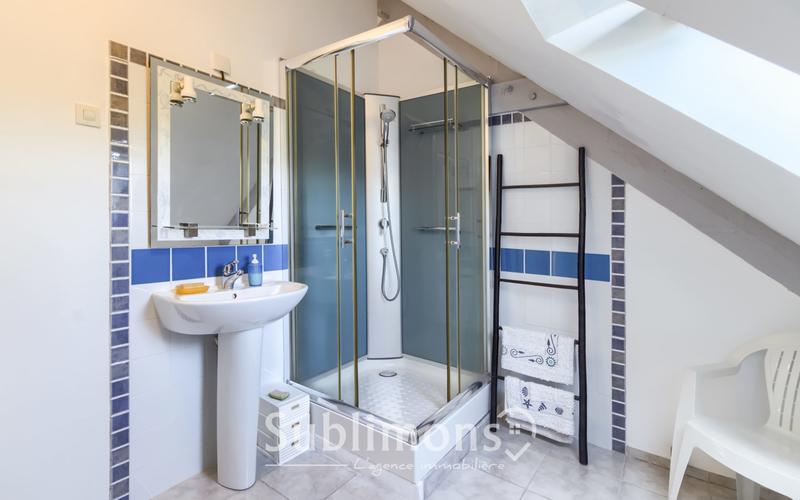 Maison - 140 m² - 5 pièces