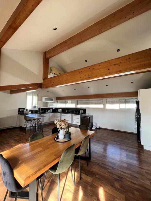 Appartement - 84 m² - 3 pièces