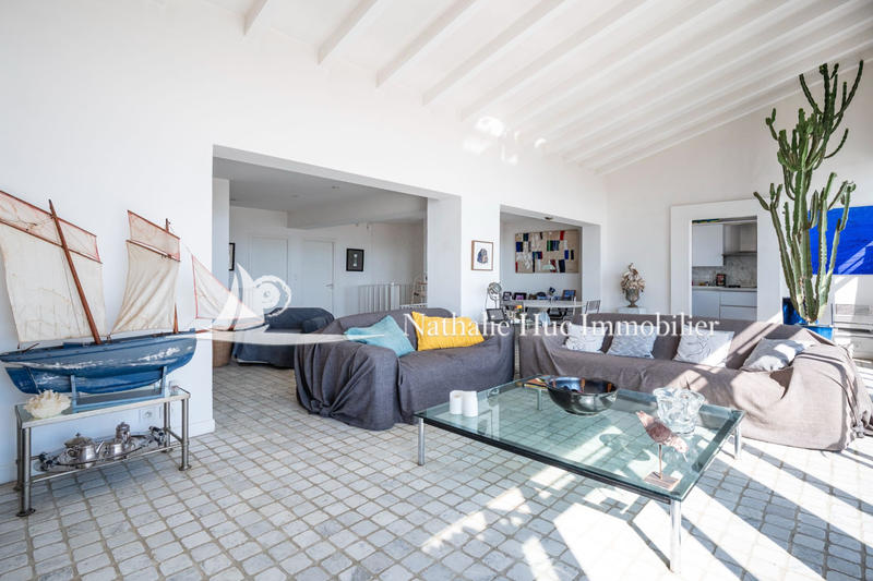 Maison - 200 m² - 6 pièces