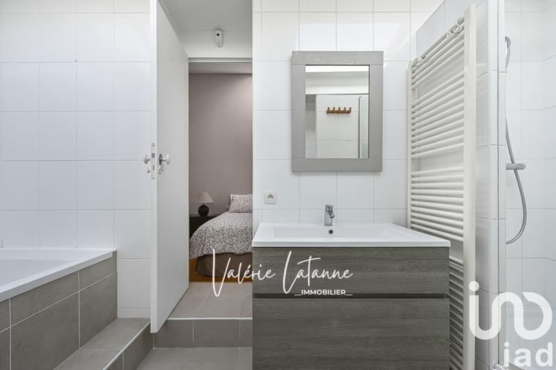 Maison - 88 m² - 4 pièces