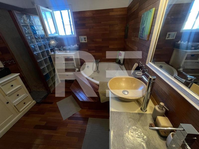 Maison - 160 m² - 7 pièces