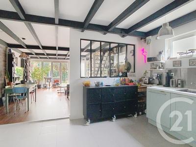 Maison - 85 m² - 4 pièces