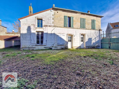 Maison - 135 m² - 7 pièces
