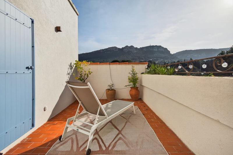 Maison - 188 m² - 7 pièces