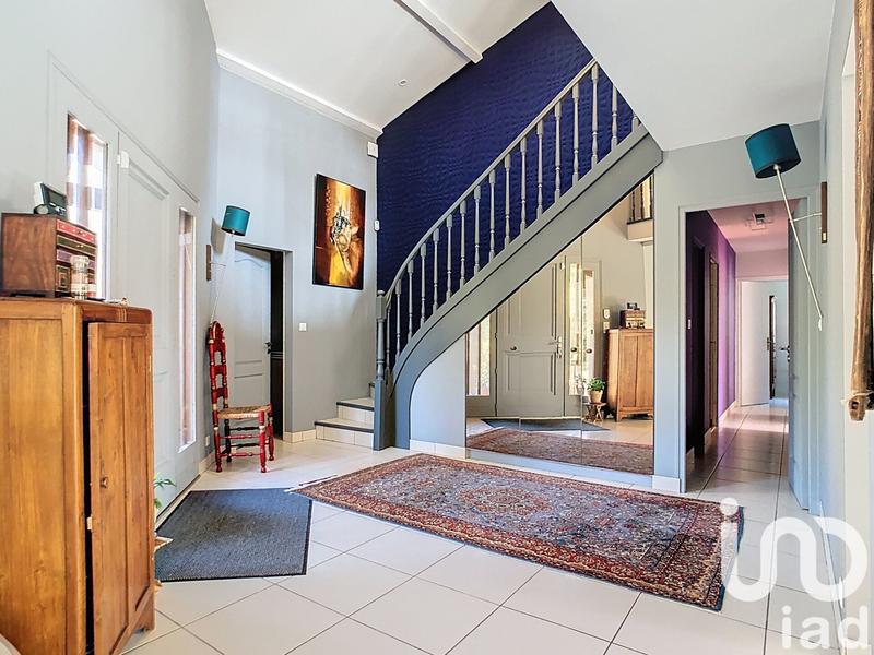 Maison - 202 m² - 8 pièces