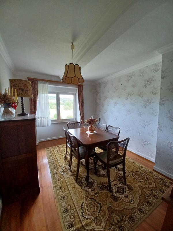 Maison - 152 m² - 8 pièces