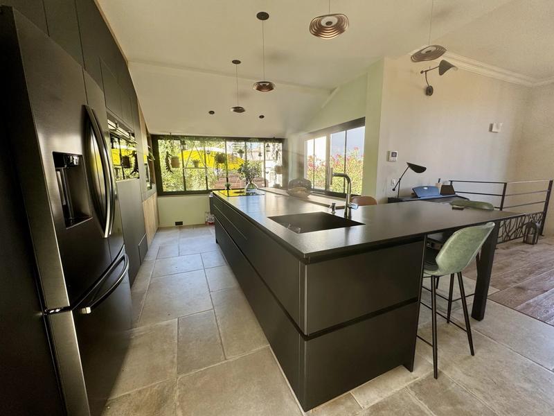 Maison - 145 m² - 5 pièces