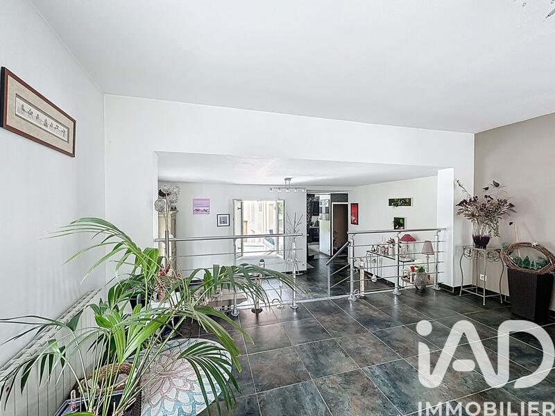 Maison - 107 m² - 5 pièces