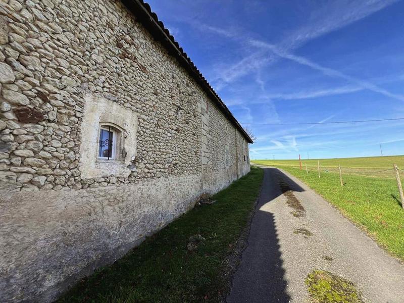 Maison - 205 m² - 8 pièces