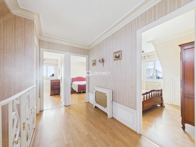 Maison - 138 m² - 5 pièces