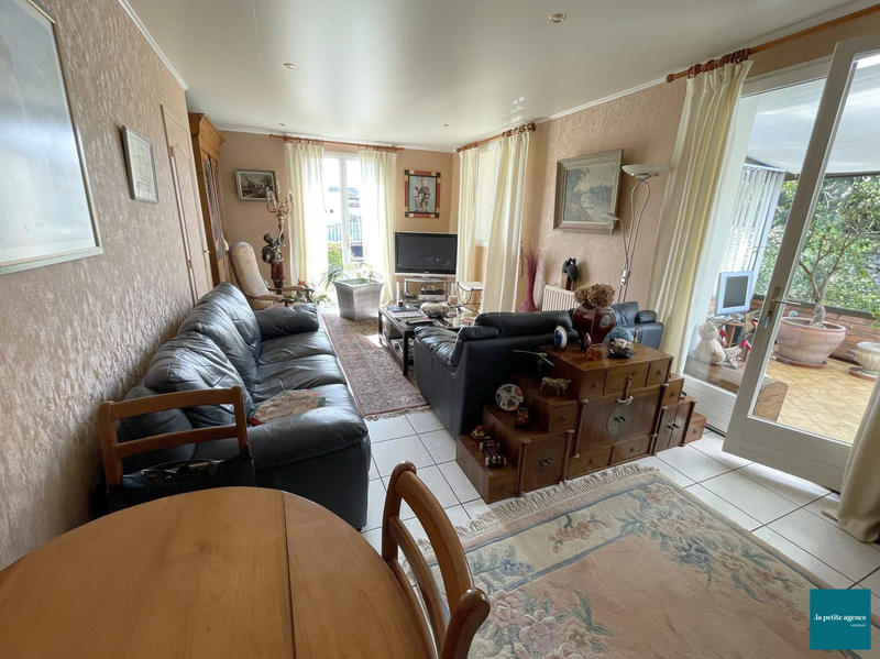 Maison traditionnelle - 128 m² - 7 pièces