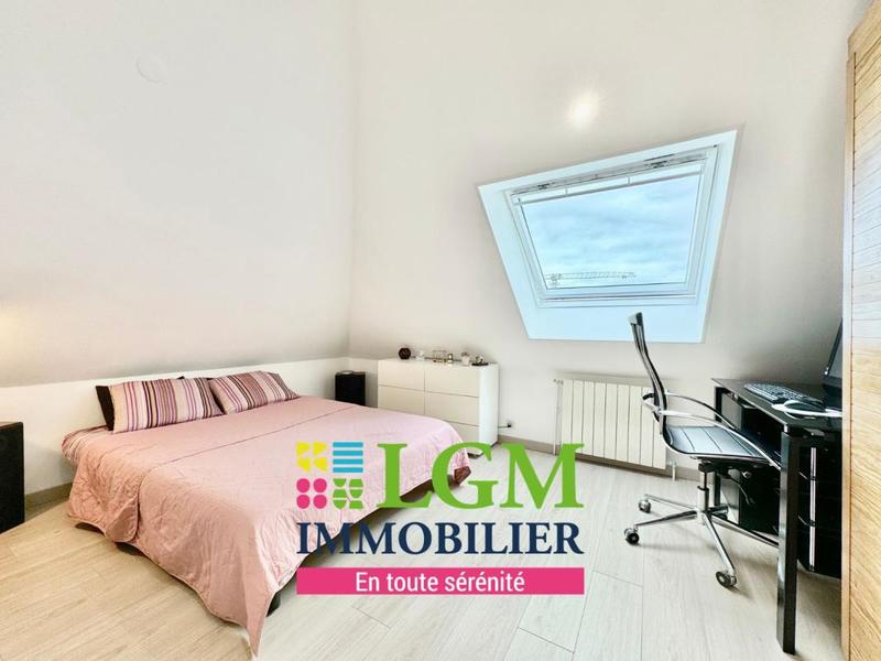 Maison - 200 m² - 5 pièces