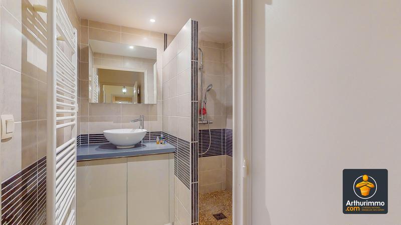 Appartement - 92 m² - 4 pièces