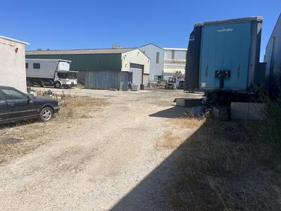 Local d'activités - 257 m²