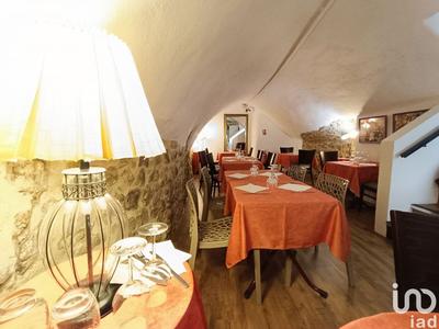 Local commercial - 122 m²