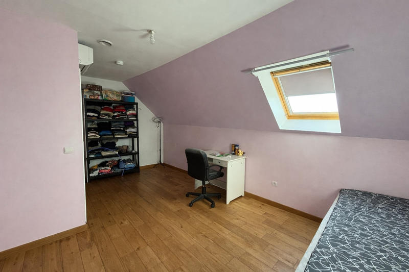 Maison - 98 m² - 5 pièces