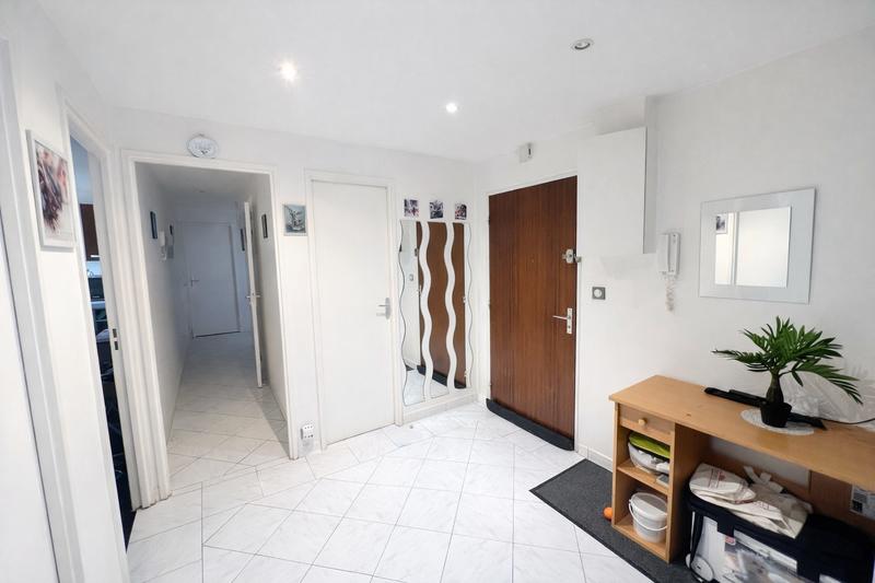 Appartement - 84 m² - 4 pièces