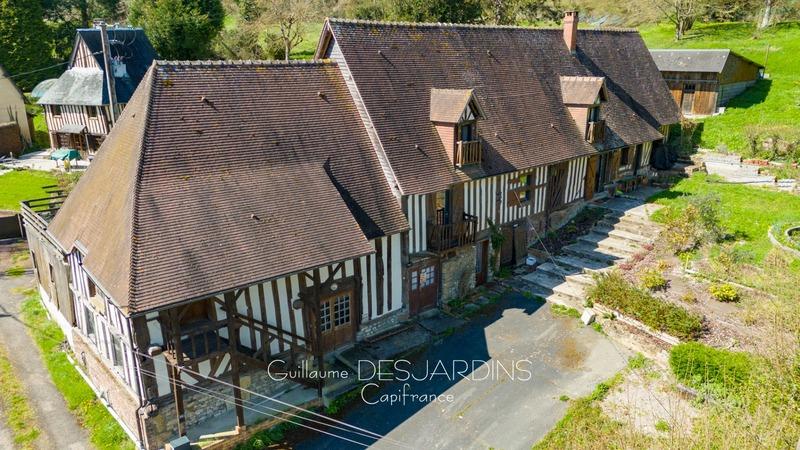 Maison traditionnelle - 187 m² - 6 pièces