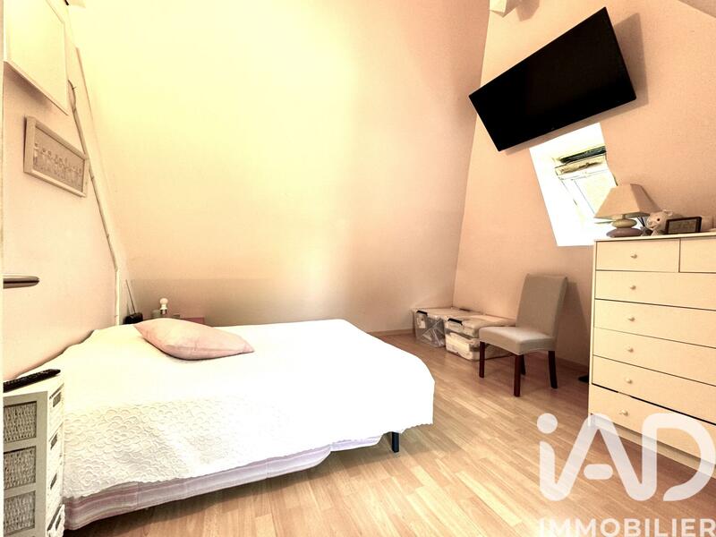 Maison - 200 m² - 6 pièces