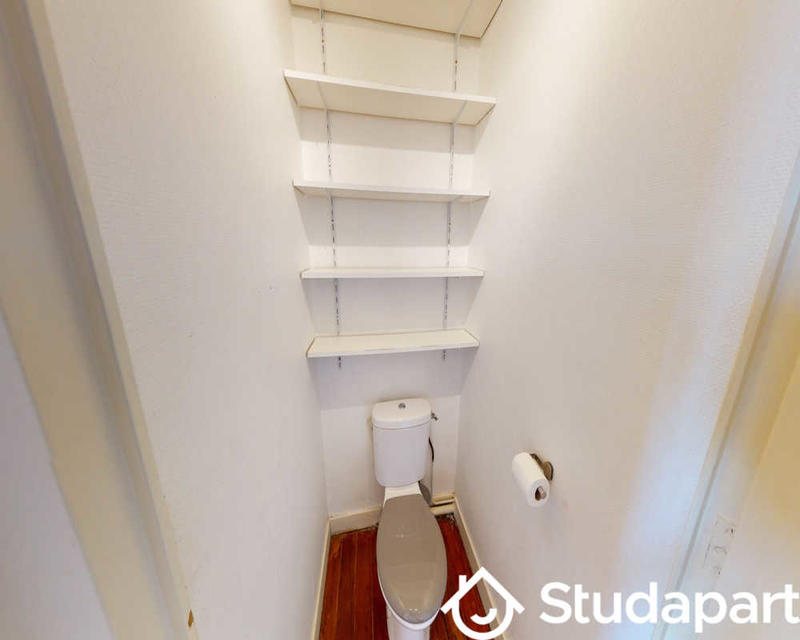 Chambre - 230 m² - 1 pièce